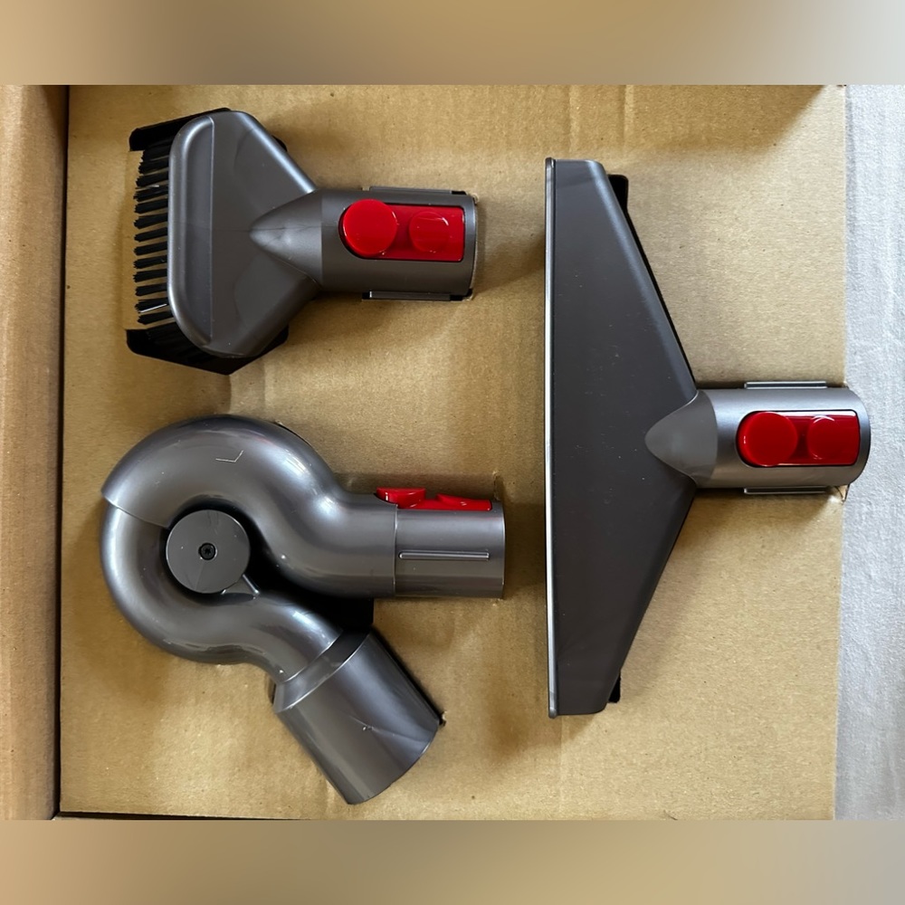 Dyson total clean kit